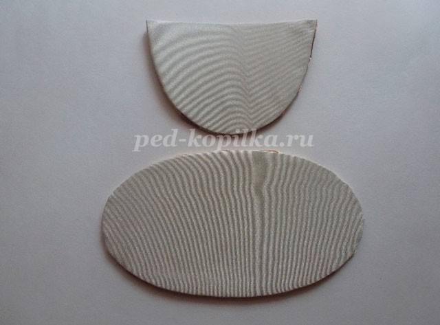 Лапоть из атласных лент