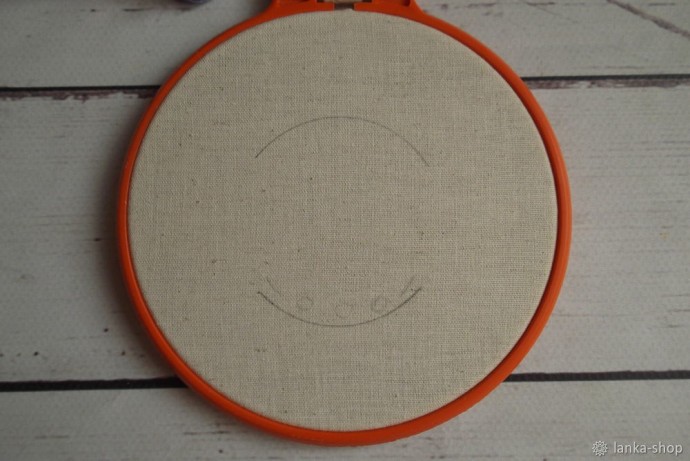 Игольница с вышивкой