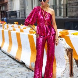 Правила при пошиве из тканей с пайетками