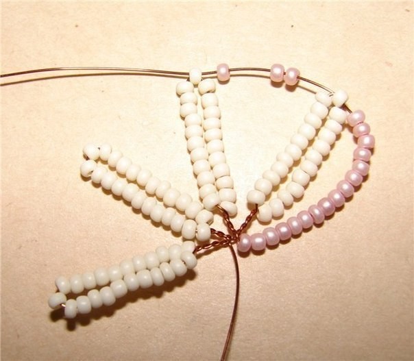 Букет роз из бисера