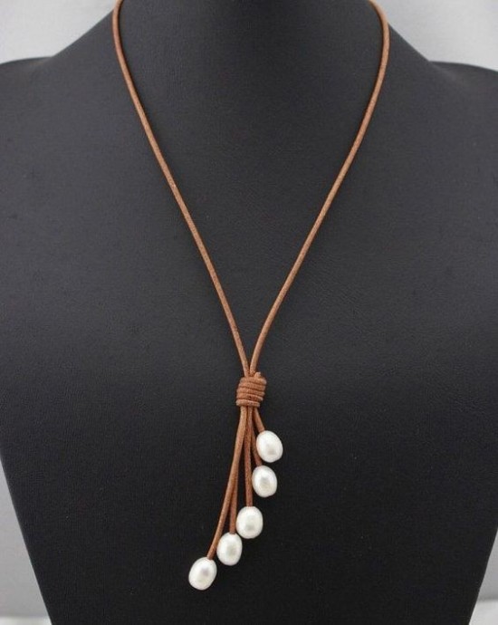 Украшения из шнурочков и бусин