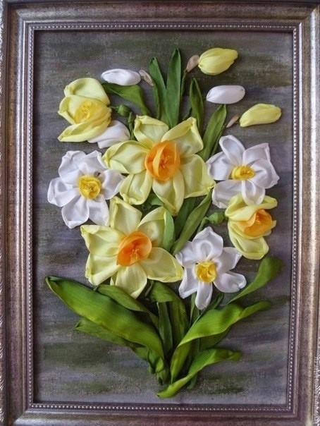 Вышиваем нарциссы лентами