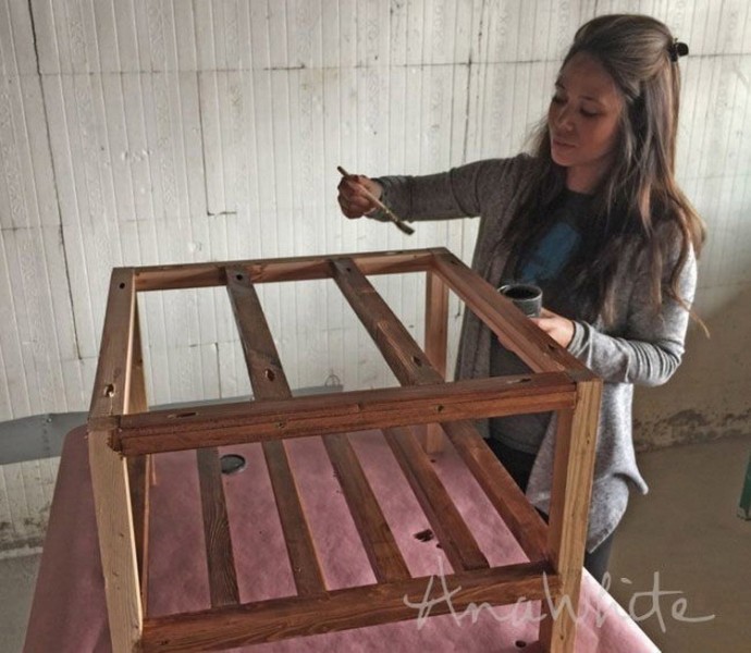 Делаем столик с бетонной столешницей