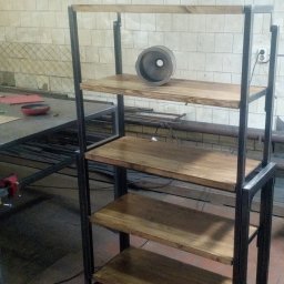 ​Стеллаж, который превращается в стол