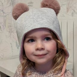 Выкройка симпатичной детской шапочки