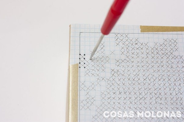 Вышитая коробочка для подарка