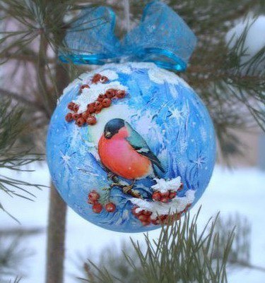 Декорируем шарик "Снегирь и рябина"