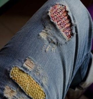 ​Как интересно заштопать джинсы