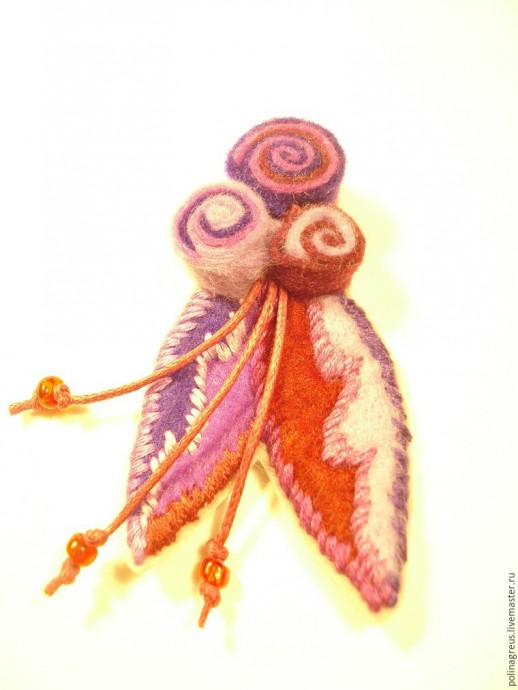 Ассимметричные серьги из фетра