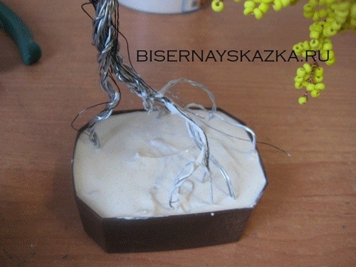 Бобовник из бисера