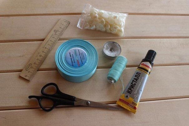 Бантики из атласных лент