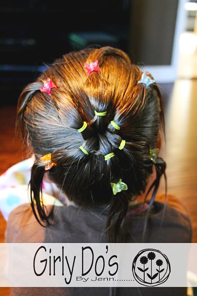 Сложная прическа легким движением руки