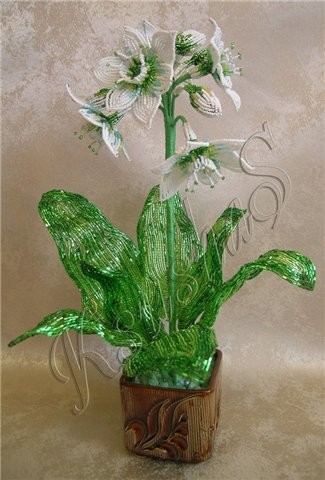 ​Восхитительный цветок из бисера