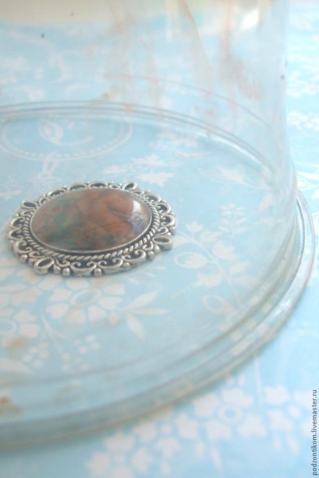 Кулон с птичкой