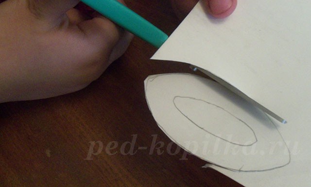 Тюльпан из ниток Тюльпан из ниток