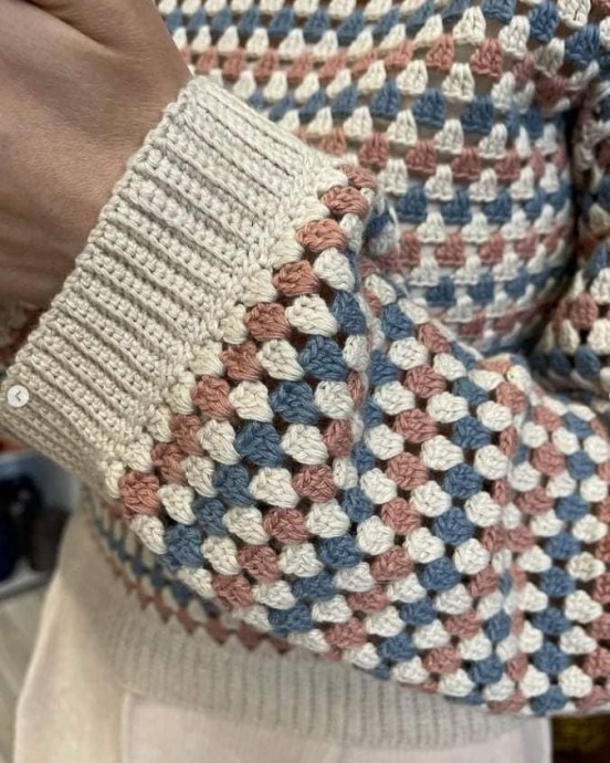 Милый джемпер простым узором Милый джемпер простым узором