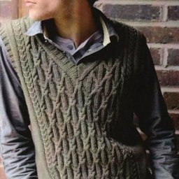 ​Мужской жилет с косами спицами