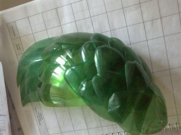 ​Попугай из пластиковых бутылок