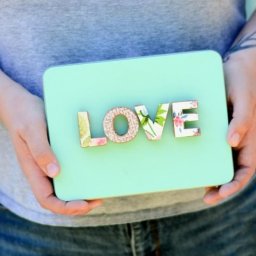 Буквы на магнитиках