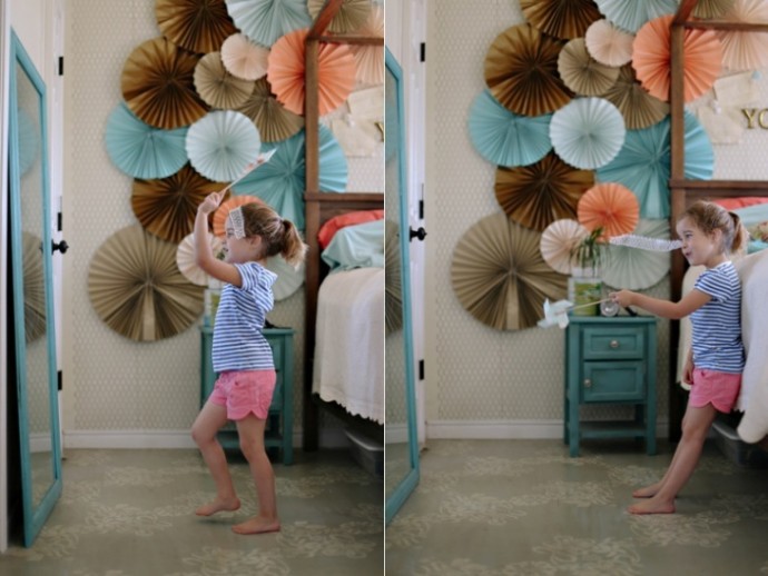 Праздничный декор стен в детской из бумаги и картона