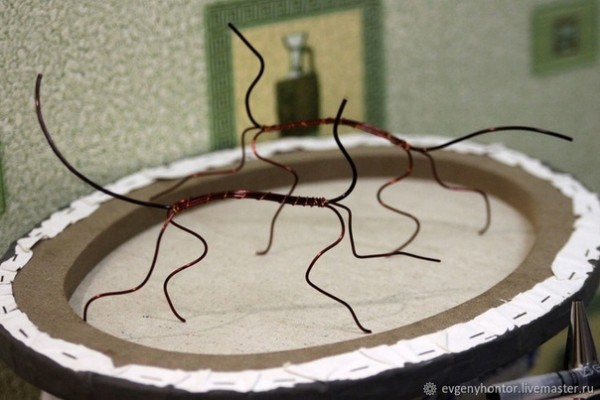 ​Лиса из бархатного пластика