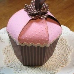 ​Коробочка для подарка в виде кекса