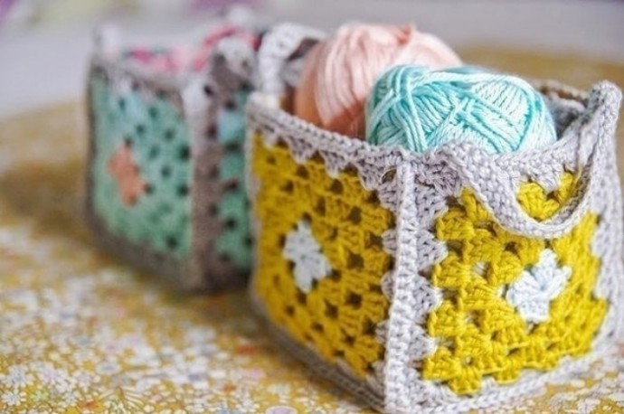 Корзинка из мотивов крючком
