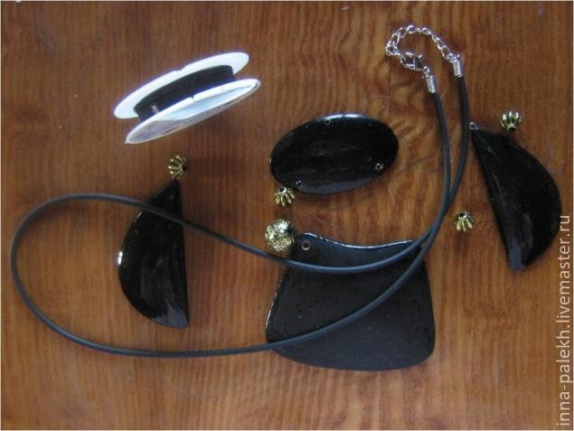 Роспись кулона-подвески