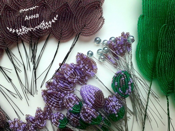 Орхидея из бисера Орхидея из бисера