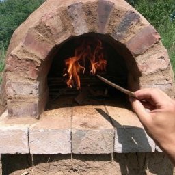 Глиняная печь для хлеба и пиццы своими руками