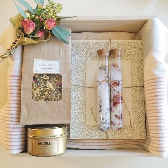 ​Наборы оригинальных и стильных подарков: идеи