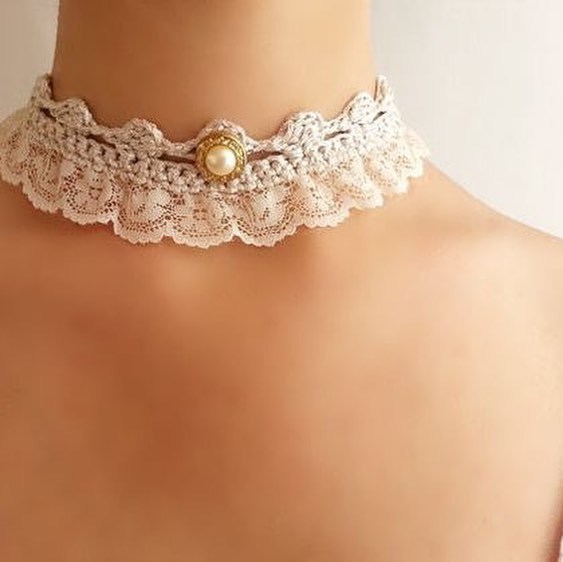 Очень нежные украшения на шею из кружев: идеи чокеров