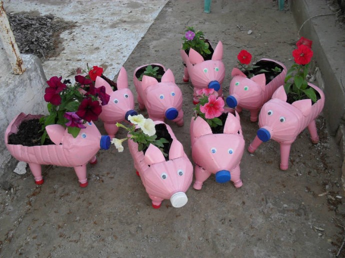 Интересные поделки из пластиковых бутылок