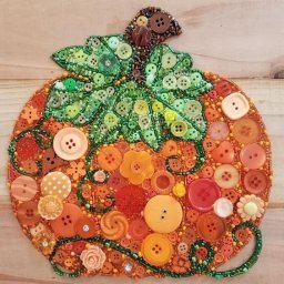 Интересные работы из пуговиц