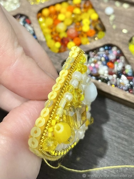 Лимончик из бисера