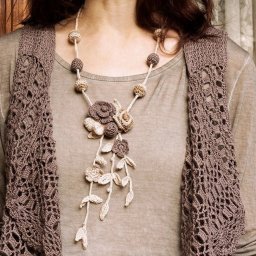 ​Идеи вязаных украшений