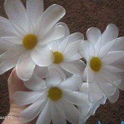 Ромашки из капрона
