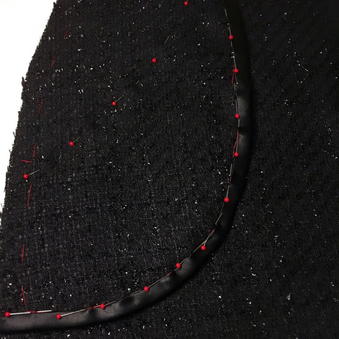 Как выполнить карман с подкройным бочком