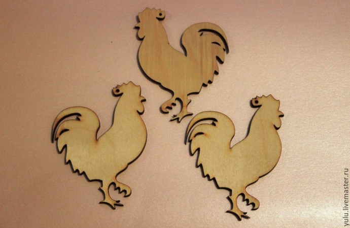 Петушки из фанерных заготовок