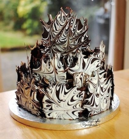 ​Как креативно украсить торт