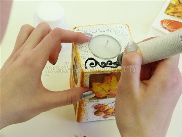 Подсвечник в технике декупаж своими руками