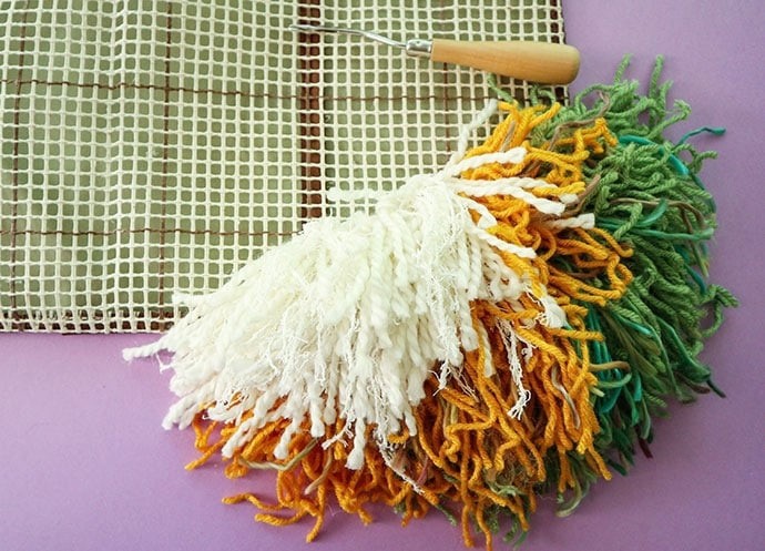 Лохматый чехол на подушку Лохматый чехол на подушку