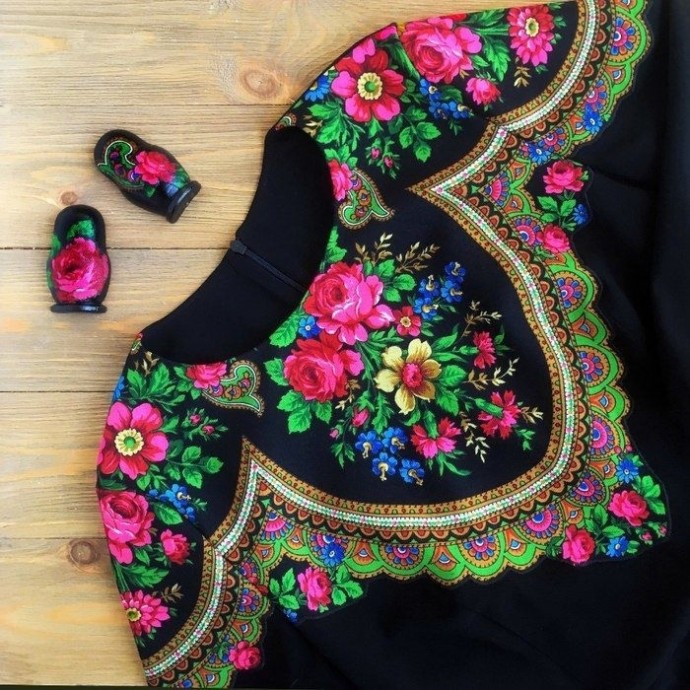 Декорируем платье русским платком: мастер-класс