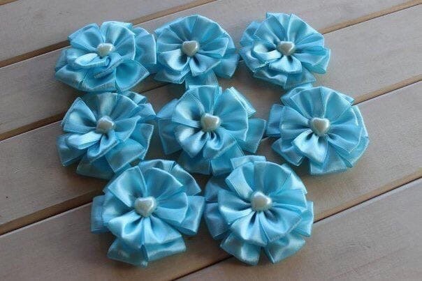 Бантики из атласных лент