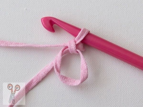 Милая корзинка из трикотажной пряжи