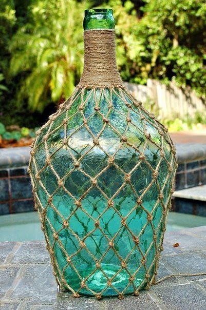 Декорируем бутылки веревкой