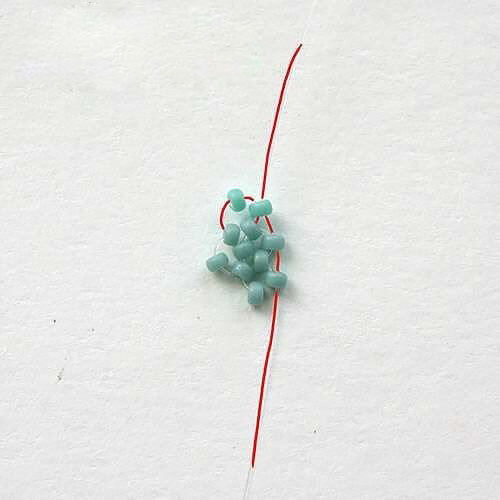 ​Квадратный жгут из бисера