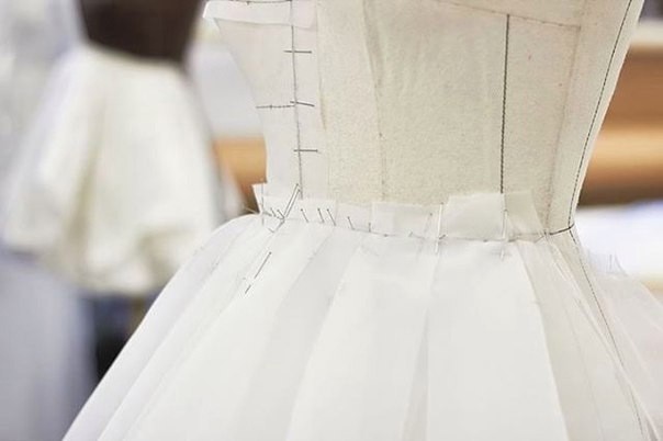 ​Технология обработки праздничного платья