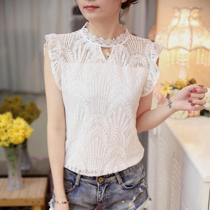 Блузы с кружевными рукавчиками: идеи для красоты образа