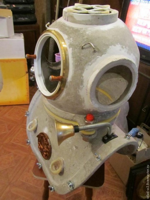 Шлем водолаза из папье-маше